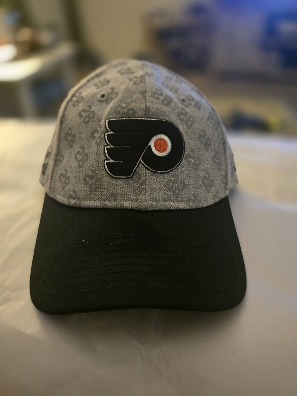 FLYERS Philadelphia New Era Gray & Black Hat #28 Claude Giroux